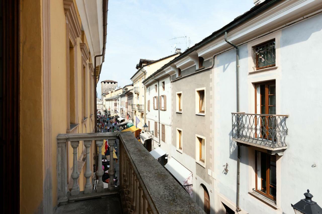 Maison Isabella - Appartamento Nel Cuore Di Aosta Eksteriør billede